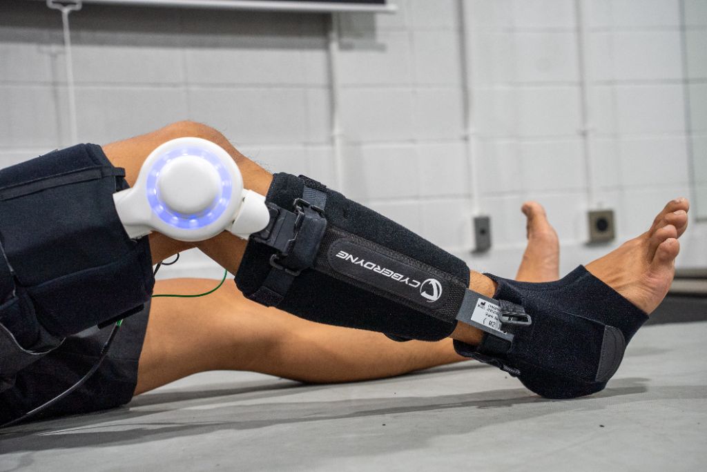 前十字靭帯復帰プログラム HAL®機器使用